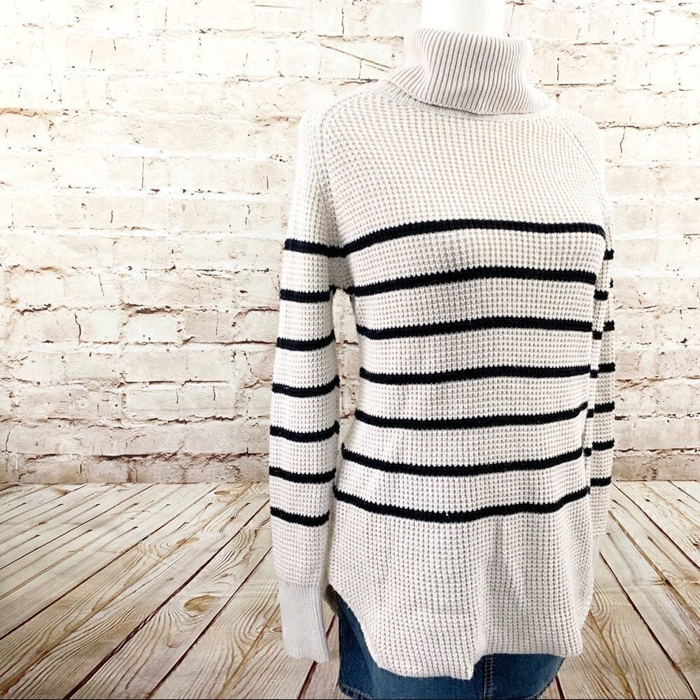 Alya Francesca’s striped turtleneck sweater